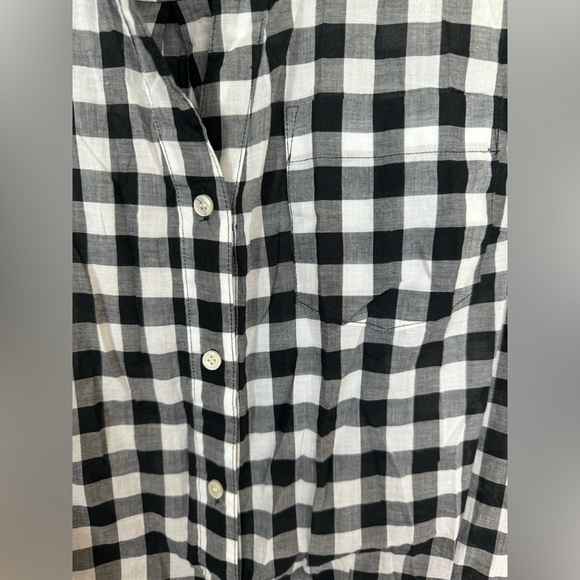 J. Crew Gingham Tie Front Button Down Top. Size Small. - Picture 4 of 7